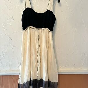 Chic Black and Cream Mini Dress size large